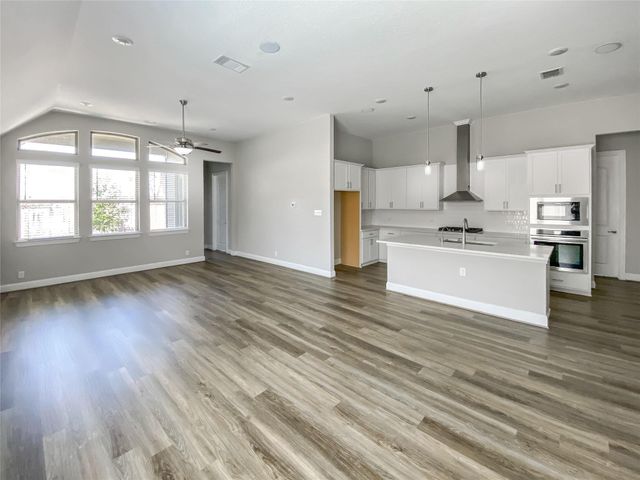 2243 Meadow Way ST, New Braunfels, TX 78132