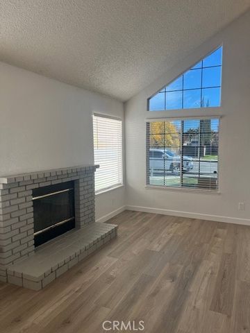 44147 Jamie Court, Lancaster, CA 93536