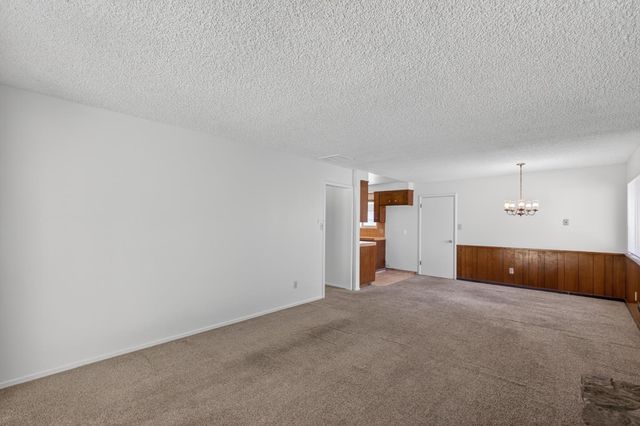 6837 Havenhurst Dr, Sacramento, CA 95831