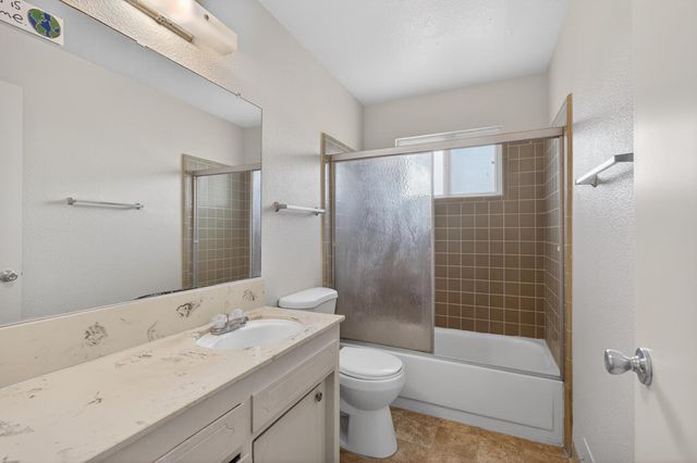 6837 Havenhurst Dr, Sacramento, CA 95831