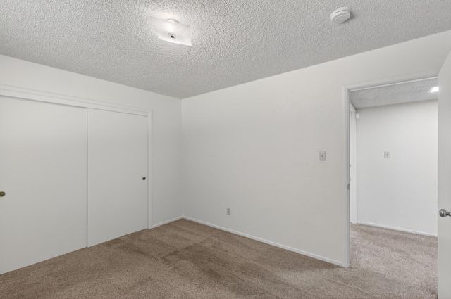 6837 Havenhurst Dr, Sacramento, CA 95831