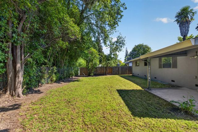 6837 Havenhurst Dr, Sacramento, CA 95831