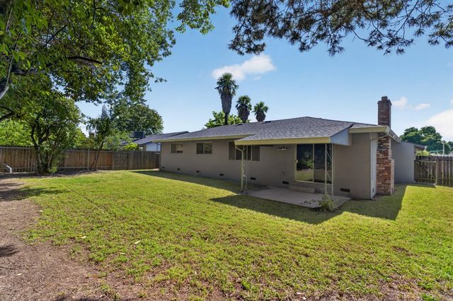 6837 Havenhurst Dr, Sacramento, CA 95831