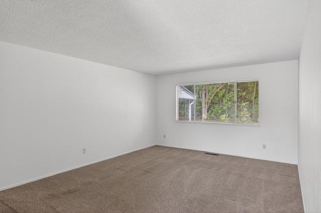 6837 Havenhurst Dr, Sacramento, CA 95831