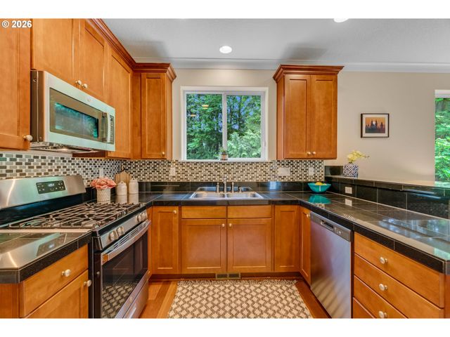 16460 Sw GOLDVIEW Way, Beaverton, OR 97007