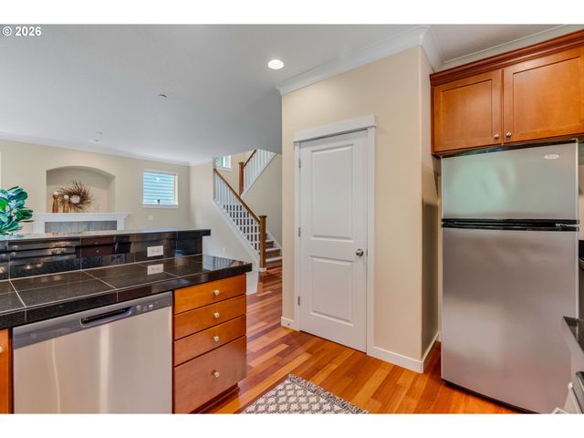 16460 Sw GOLDVIEW Way, Beaverton, OR 97007