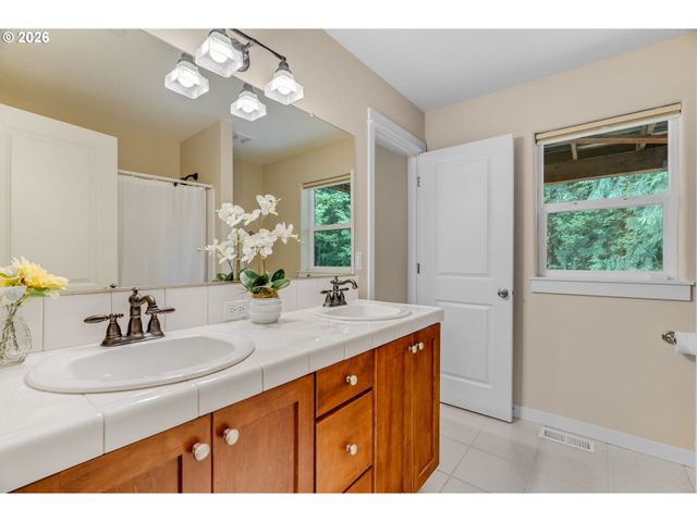 16460 Sw GOLDVIEW Way, Beaverton, OR 97007