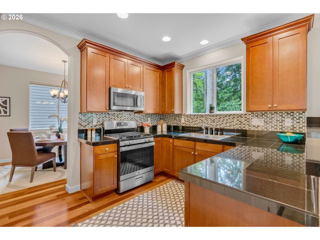 16460 Sw GOLDVIEW Way, Beaverton, OR 97007