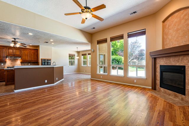 5105 Pyrite Place NW, Albuquerque, NM 87114