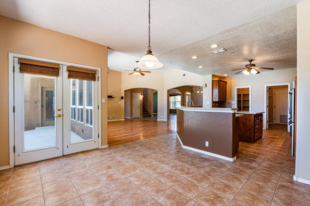 5105 Pyrite Place NW, Albuquerque, NM 87114