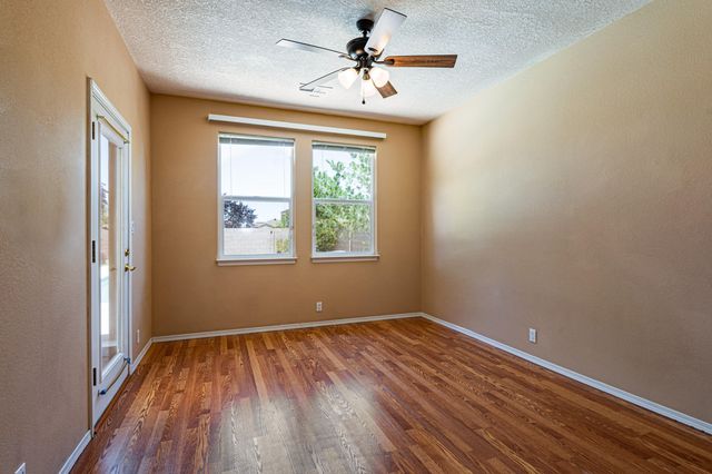 5105 Pyrite Place NW, Albuquerque, NM 87114