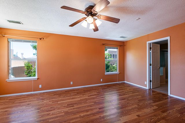 5105 Pyrite Place NW, Albuquerque, NM 87114
