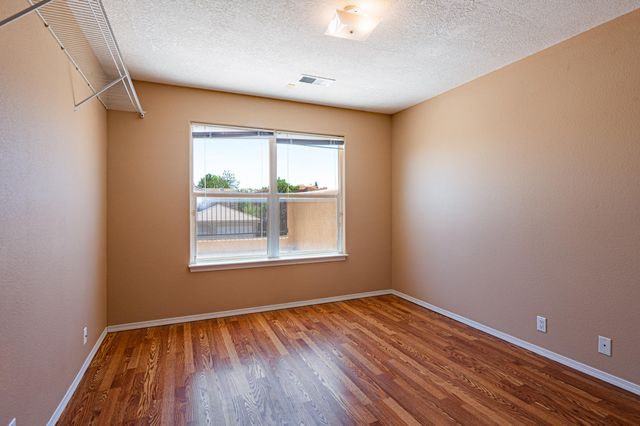 5105 Pyrite Place NW, Albuquerque, NM 87114