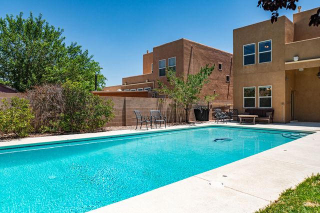 5105 Pyrite Place NW, Albuquerque, NM 87114
