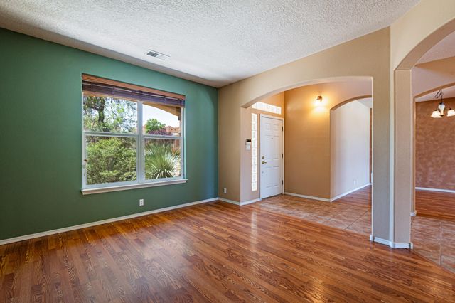 5105 Pyrite Place NW, Albuquerque, NM 87114