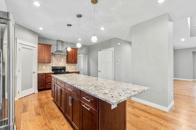 317 Oak Marsh Drive, Mankato, MN 56001