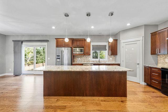 317 Oak Marsh Drive, Mankato, MN 56001