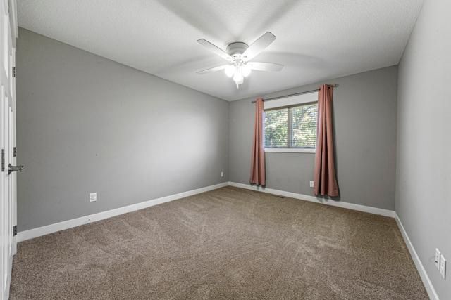 317 Oak Marsh Drive, Mankato, MN 56001