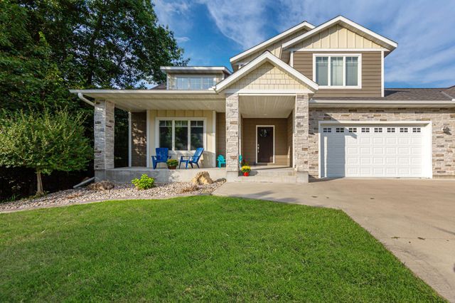 317 Oak Marsh Drive, Mankato, MN 56001