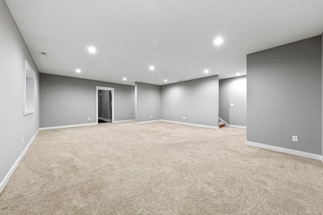 317 Oak Marsh Drive, Mankato, MN 56001