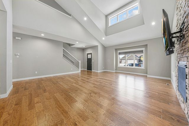 317 Oak Marsh Drive, Mankato, MN 56001