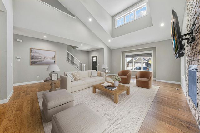 317 Oak Marsh Drive, Mankato, MN 56001