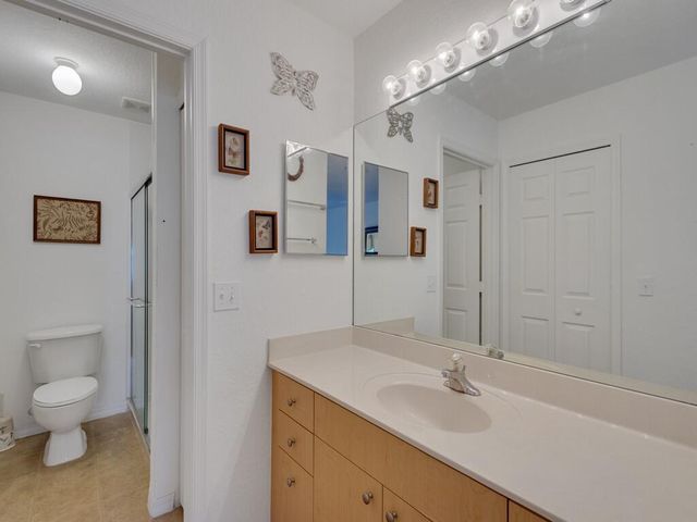 14464 Isla Flores Avenue, Fort Pierce, FL 34951