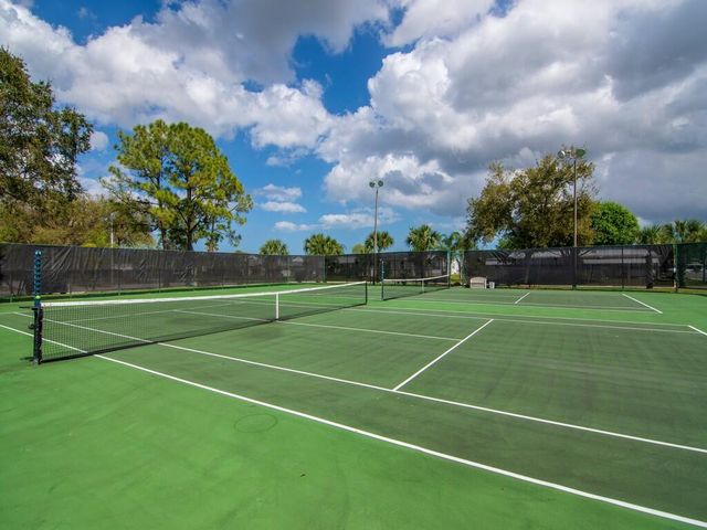 14464 Isla Flores Avenue, Fort Pierce, FL 34951