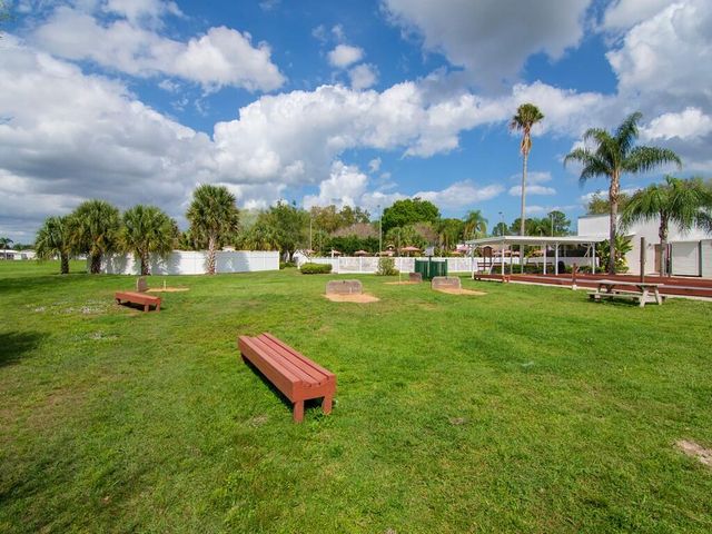 14464 Isla Flores Avenue, Fort Pierce, FL 34951