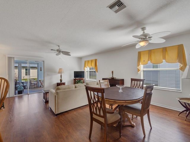 14464 Isla Flores Avenue, Fort Pierce, FL 34951