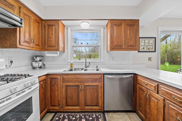 12547 Jonquil COURT, Mequon, WI 53092