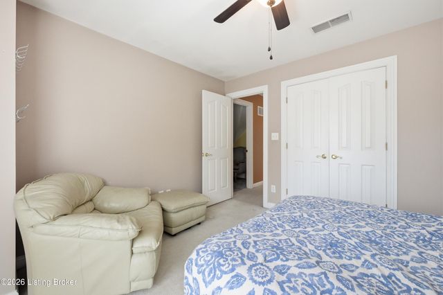 8109 Windsor Lakes Ct, Louisville, KY 40214