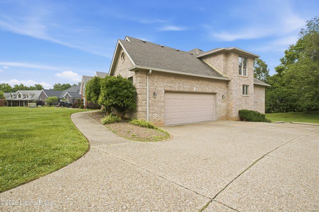 8109 Windsor Lakes Ct, Louisville, KY 40214