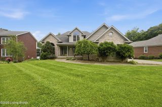 8109 Windsor Lakes Ct, Louisville, KY 40214