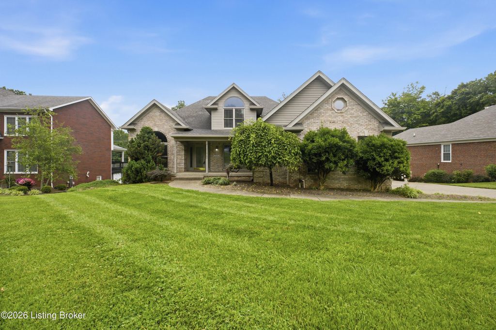 8109 Windsor Lakes Ct, Louisville, KY 40214