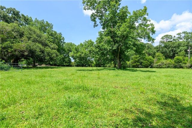 14501 Mcdonald Lane, Grand Bay, AL 36541