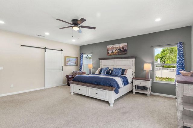 6950 Arrowwood Dr, Riverbank, CA 95367