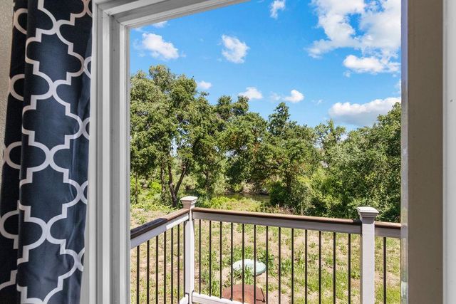 6950 Arrowwood Dr, Riverbank, CA 95367