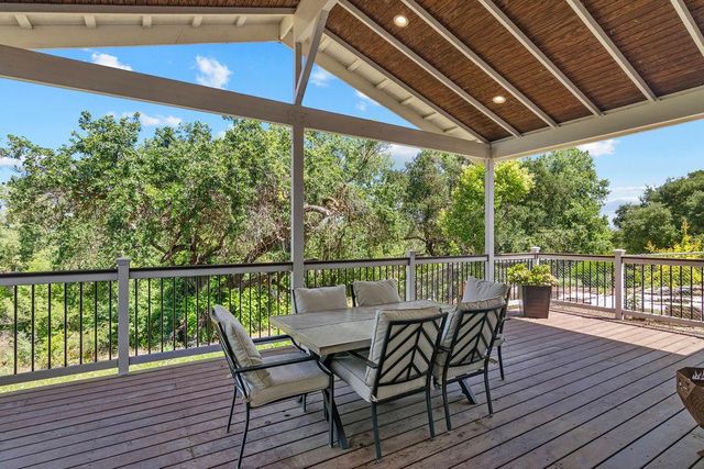 6950 Arrowwood Dr, Riverbank, CA 95367