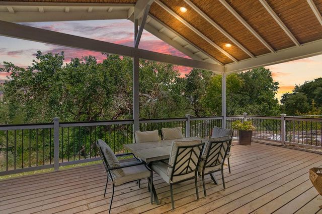 6950 Arrowwood Dr, Riverbank, CA 95367