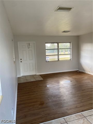 216 Oregon WAY, Lehigh Acres, FL 33936