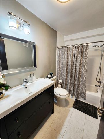 4651 1ST STREET NE 306, St Petersburg, FL 33702