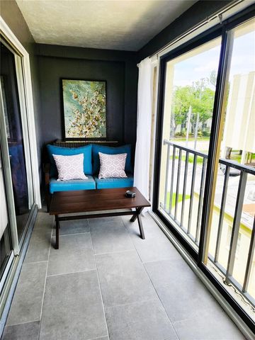 4651 1ST STREET NE 306, St Petersburg, FL 33702