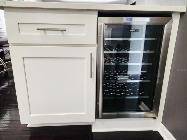 4651 1ST STREET NE 306, St Petersburg, FL 33702