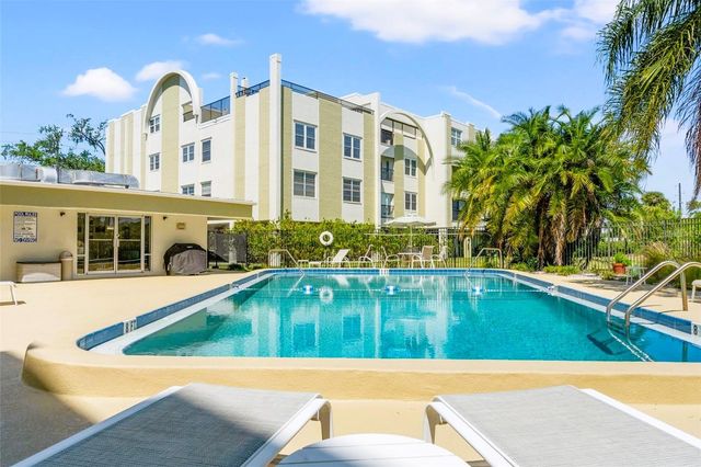 4651 1ST STREET NE 306, St Petersburg, FL 33702