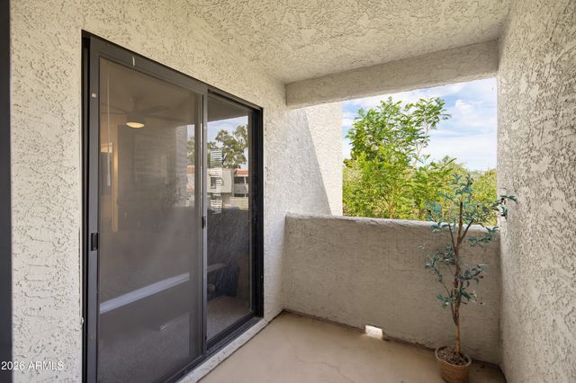 850 S RIVER Drive 2070, Tempe, AZ 85281