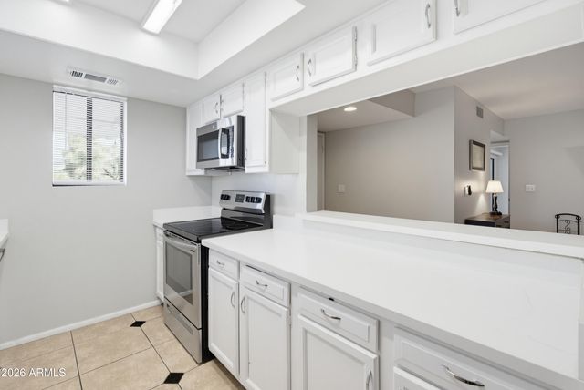 850 S RIVER Drive 2070, Tempe, AZ 85281