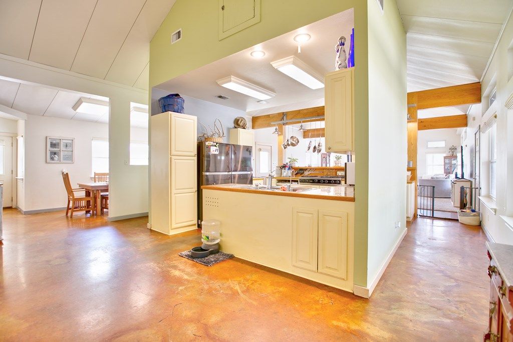 Image 14 of property listing at 252 Edinburgh Rd, San Angelo, TX 76901