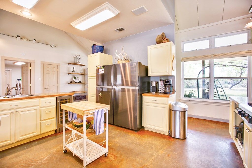 Image 18 of property listing at 252 Edinburgh Rd, San Angelo, TX 76901