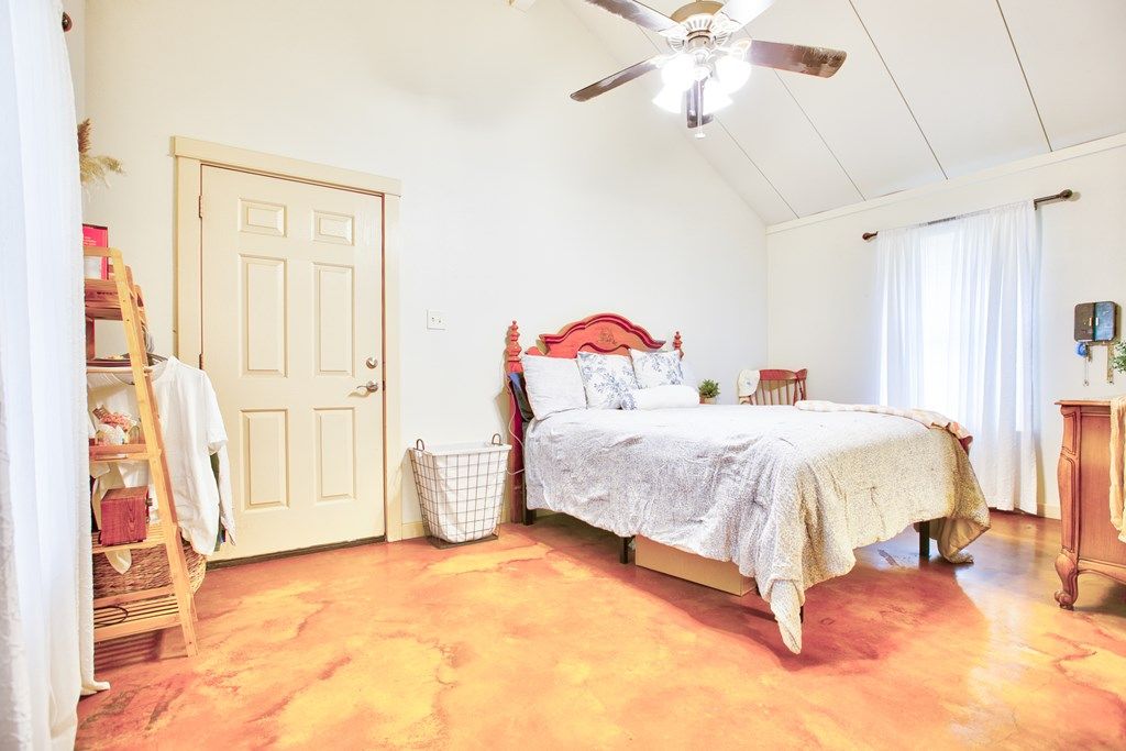 Image 30 of property listing at 252 Edinburgh Rd, San Angelo, TX 76901